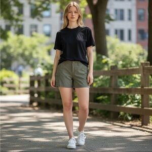 GUC The North Face Women's Olive Green Outdoor Utility Shorts